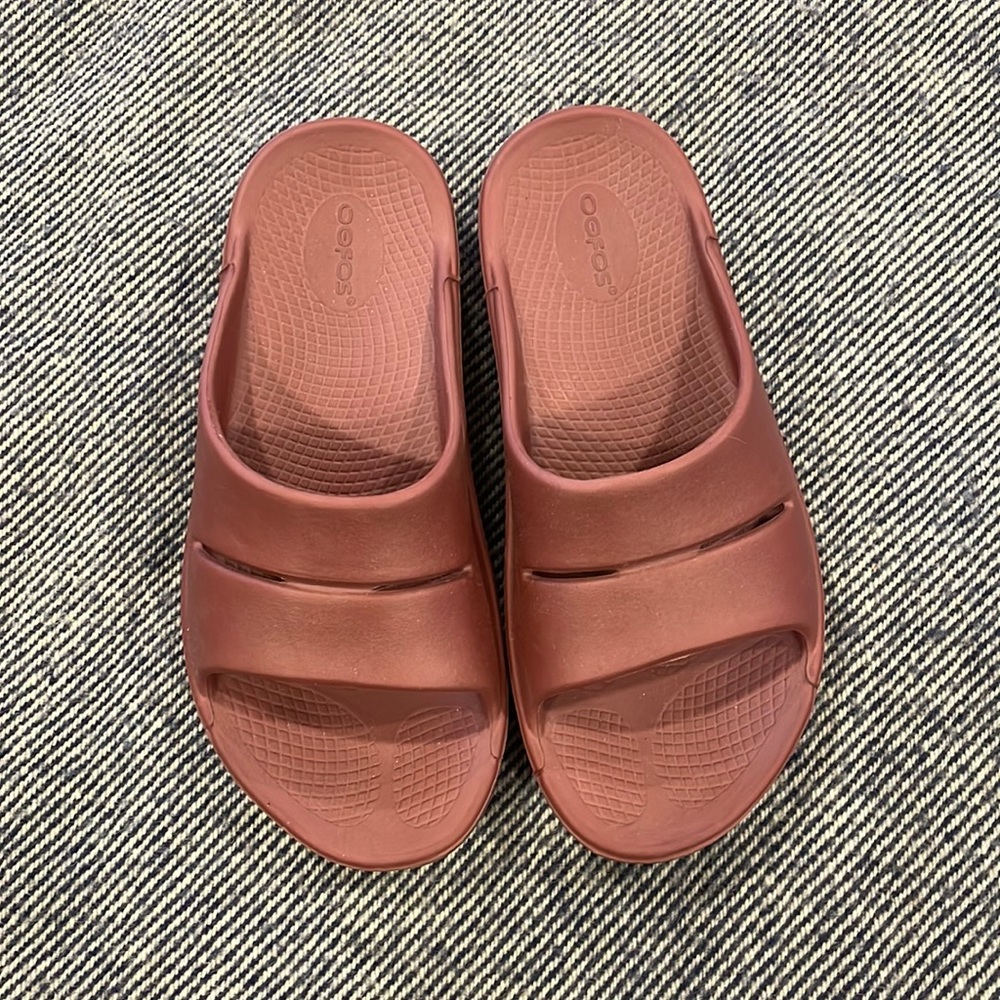 OOFOS Unisex Ooahh Slide Sandal CB7 Spiced Chai Size M7 W9 EU40